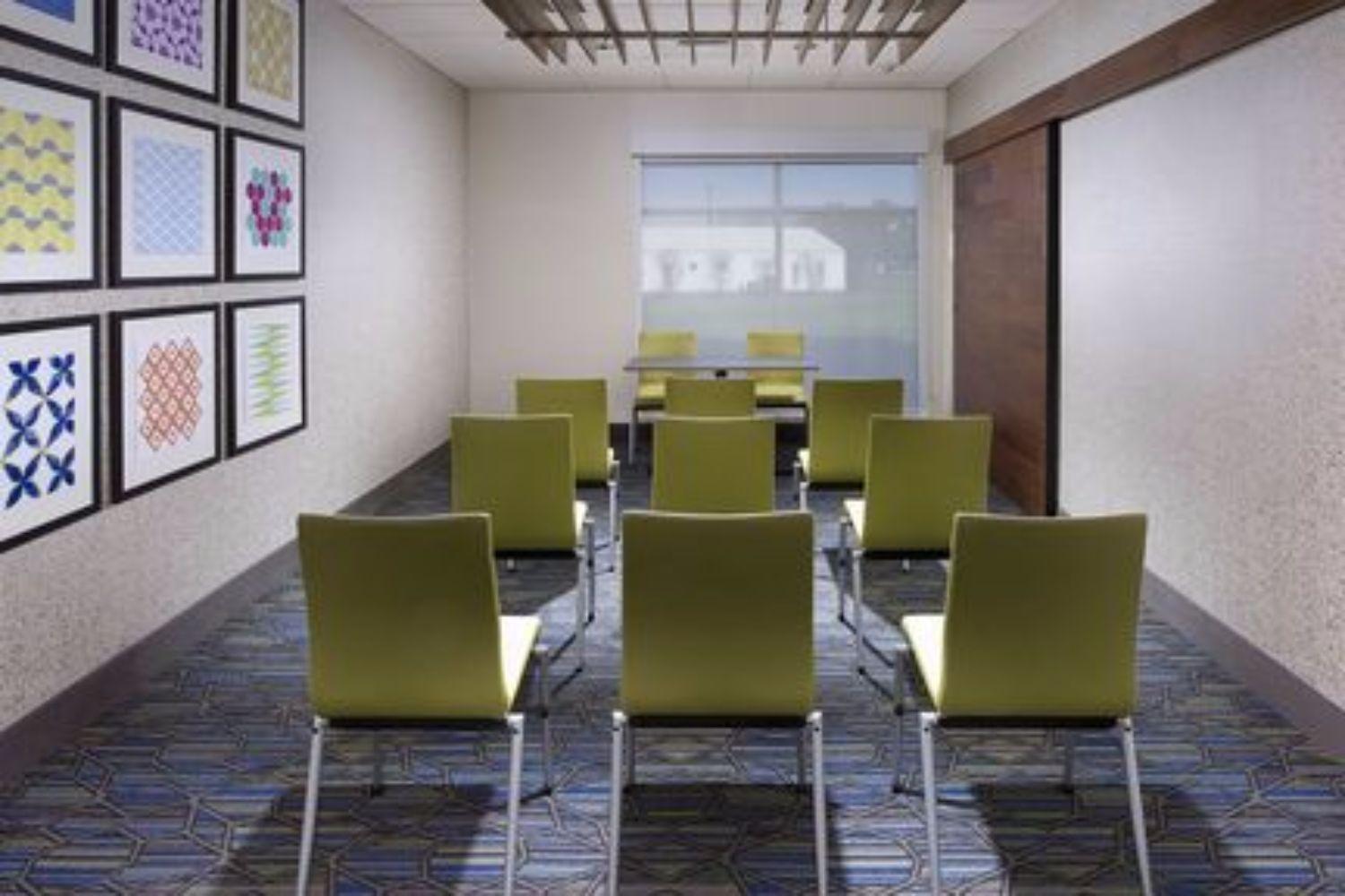 Holiday Inn Express & Suites Greenwood Mall By Ihg Luaran gambar