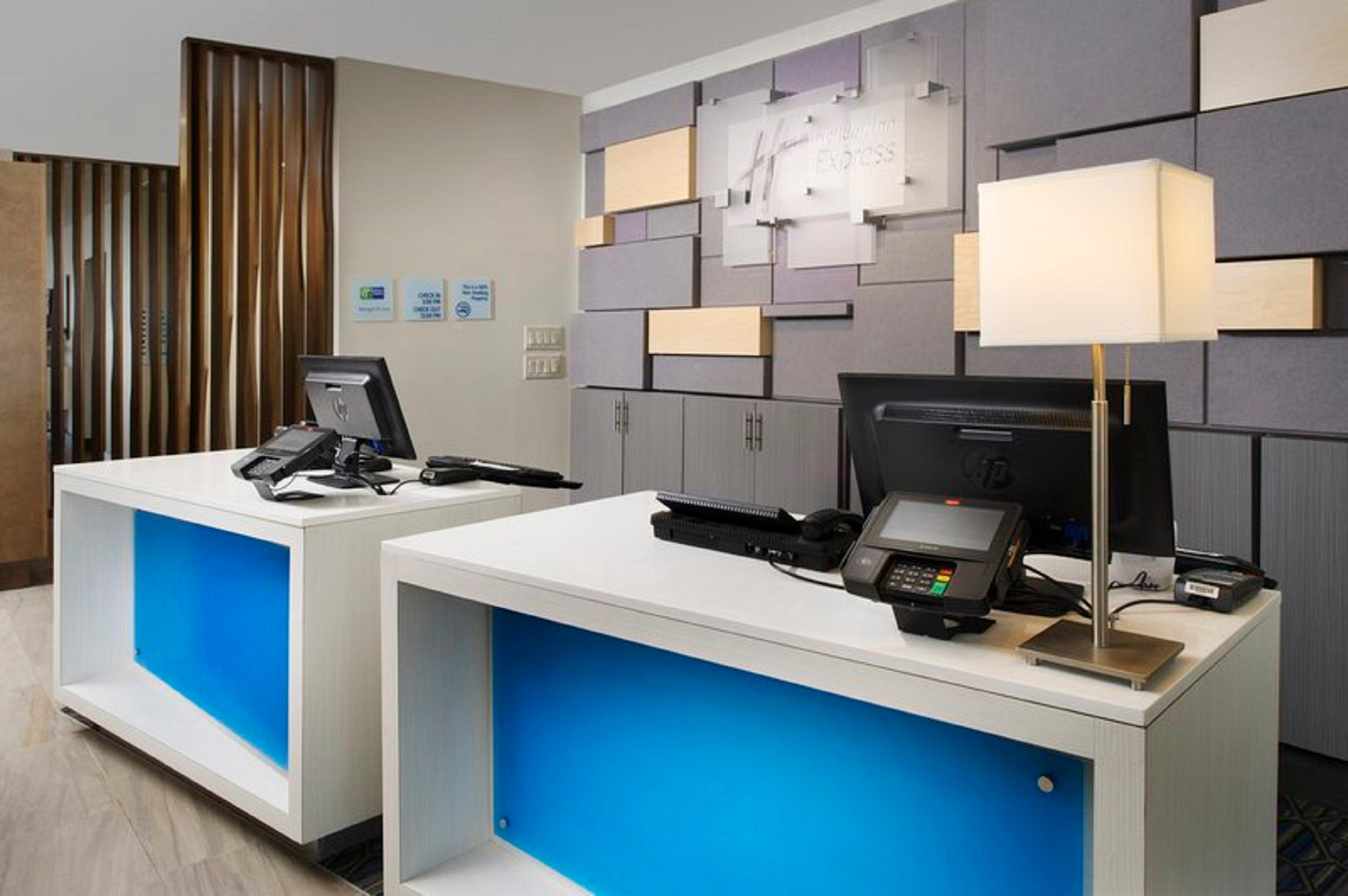 Holiday Inn Express & Suites Greenwood Mall By Ihg Luaran gambar