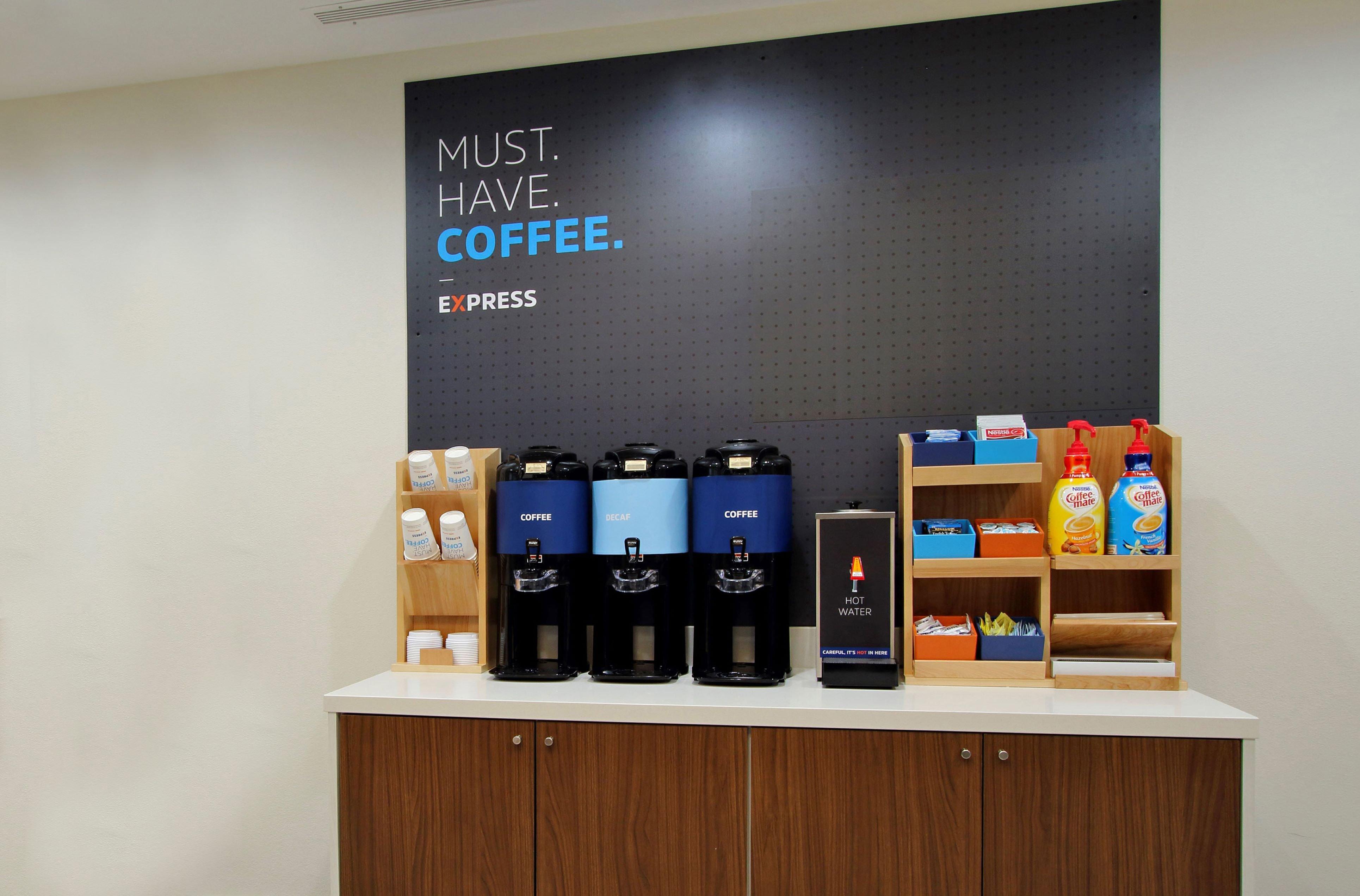 Holiday Inn Express & Suites Greenwood Mall By Ihg Luaran gambar