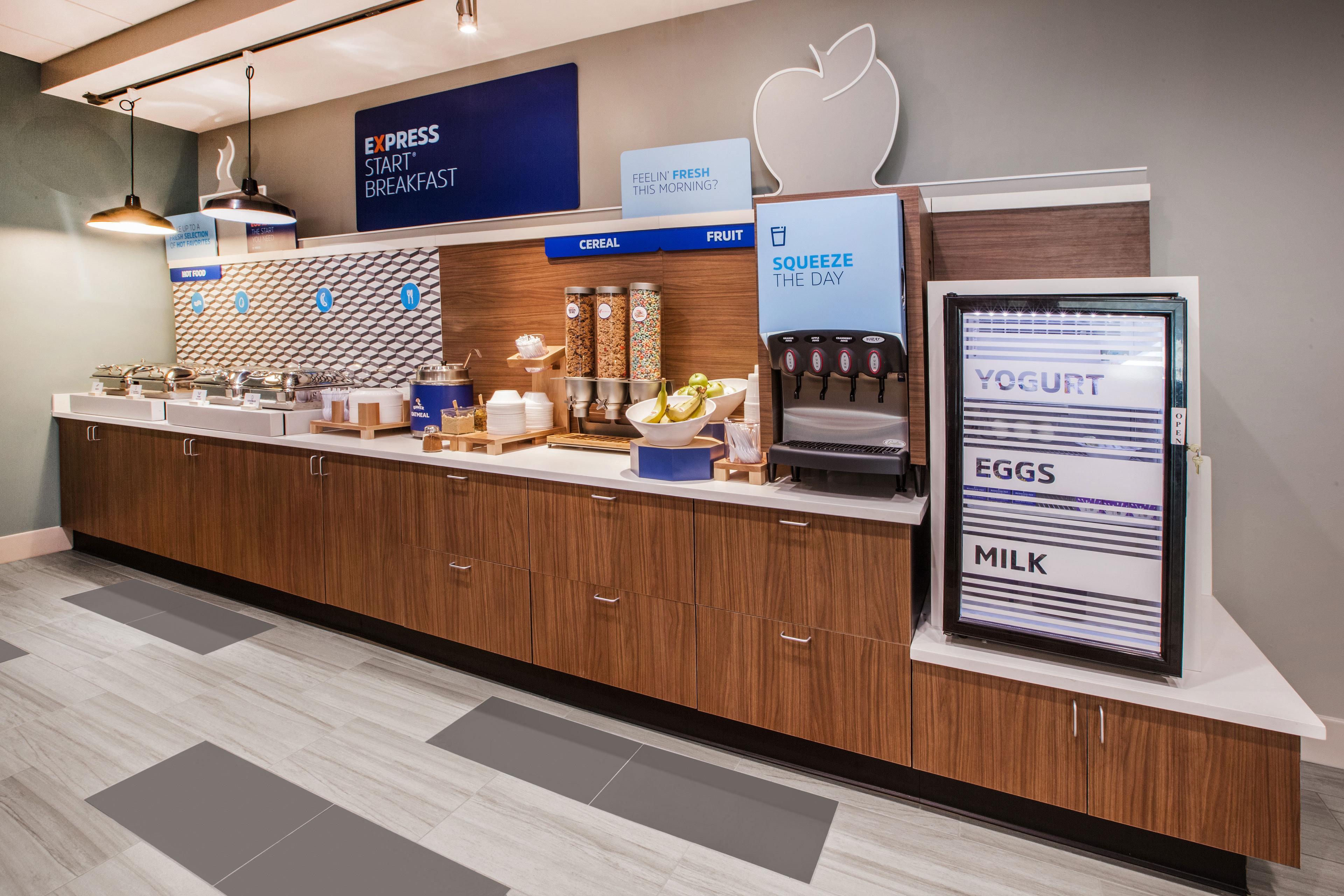 Holiday Inn Express & Suites Greenwood Mall By Ihg Luaran gambar