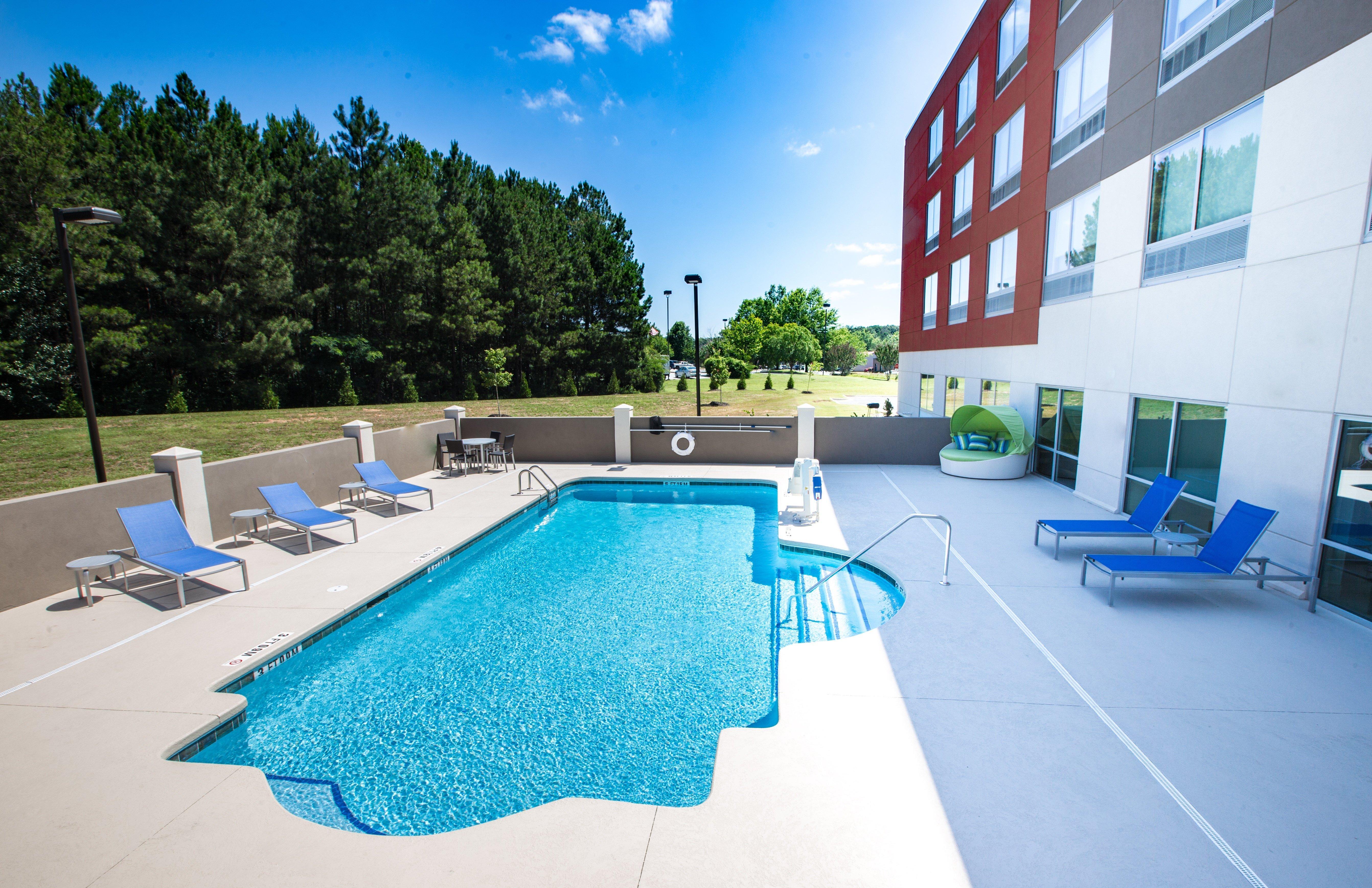 Holiday Inn Express & Suites Greenwood Mall By Ihg Luaran gambar
