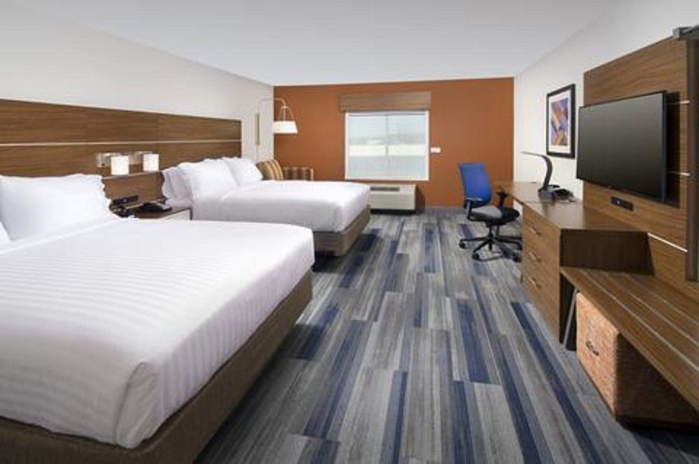 Holiday Inn Express & Suites Greenwood Mall By Ihg Luaran gambar
